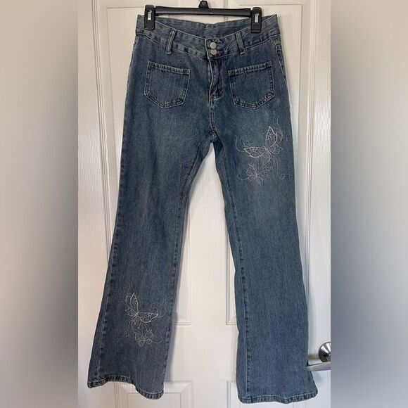 Romwe butterfly embroidered jeans size M/6 - Picture 1 of 5